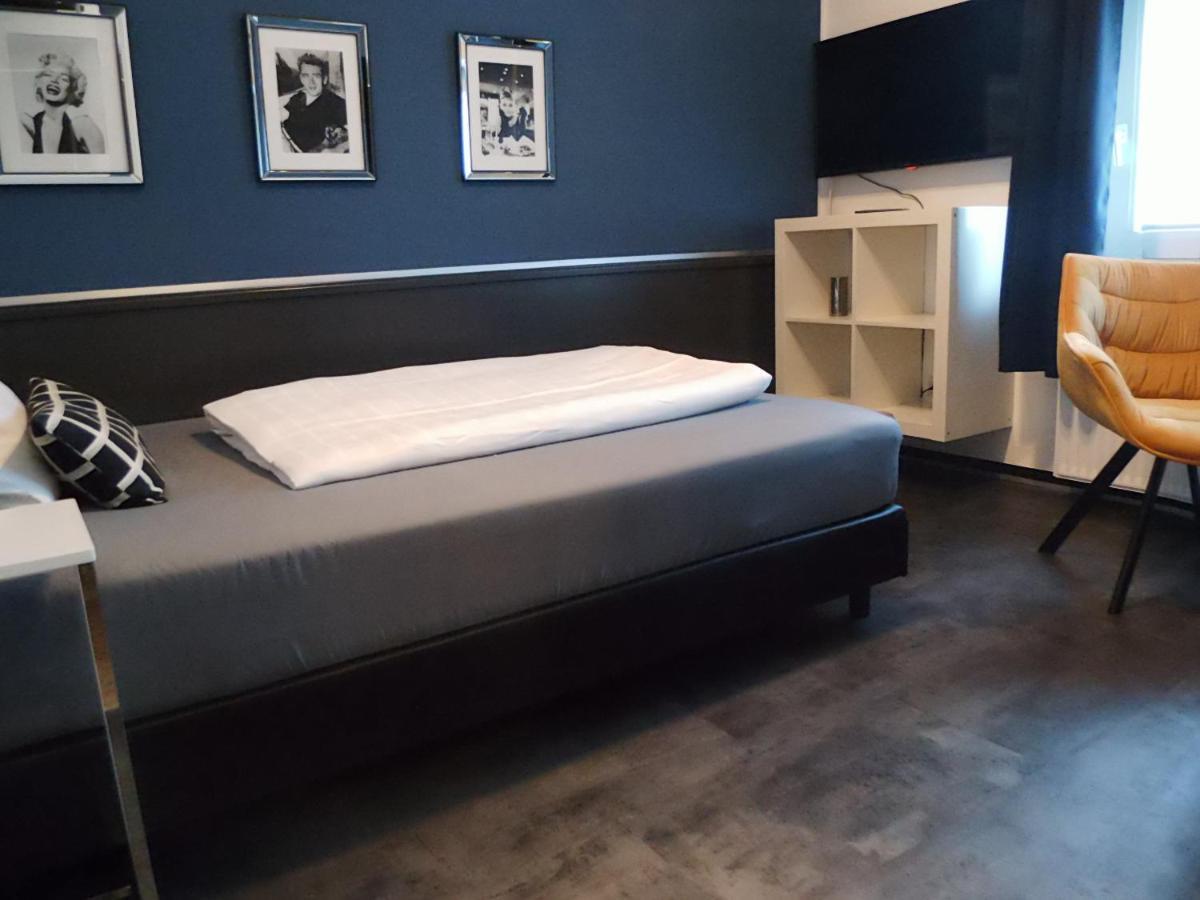 Aparthotel Menden Bagian luar foto
